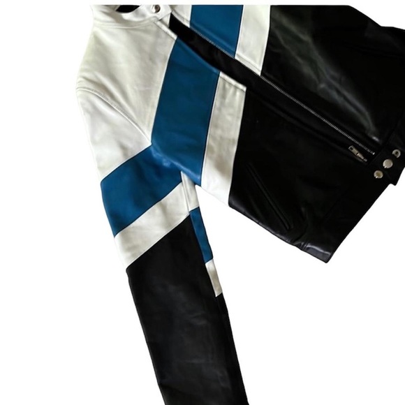 SOLD - Picture 2 of 4